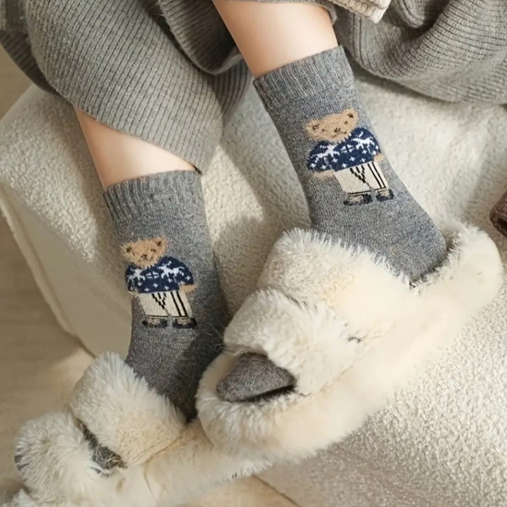 Polo RL 3 Pairs Cozy Bear Patterned  Socks - 2 Grey and 1 Black - Picture 6 of 9